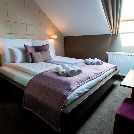 Hotel Fuerdohaz Nyíregyháza Chambre photo