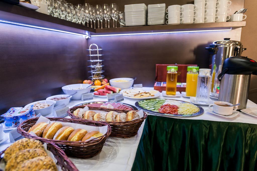 Hotel Fuerdohaz Nyíregyháza Extérieur photo
