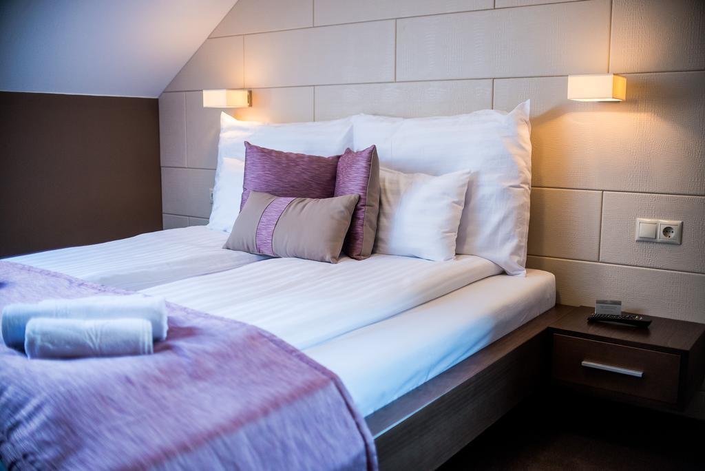 Hotel Fuerdohaz Nyíregyháza Chambre photo