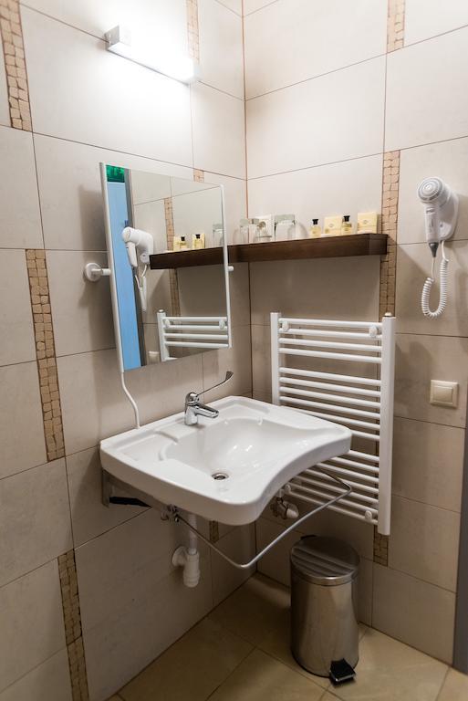 Hotel Fuerdohaz Nyíregyháza Extérieur photo