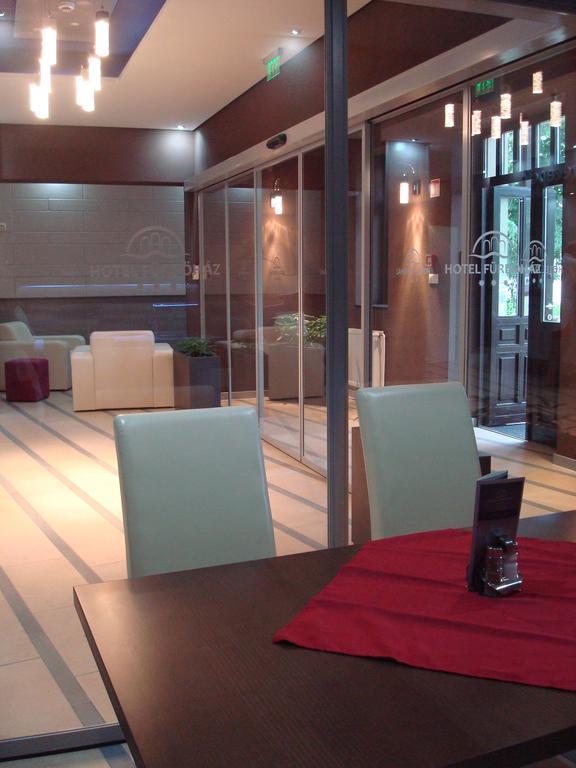 Hotel Fuerdohaz Nyíregyháza Extérieur photo
