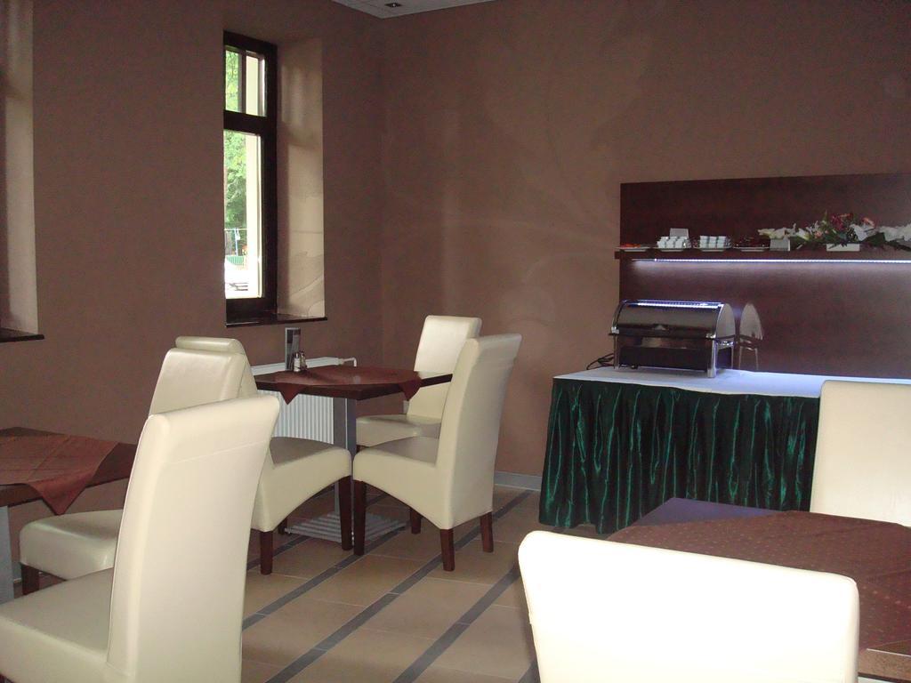 Hotel Fuerdohaz Nyíregyháza Extérieur photo